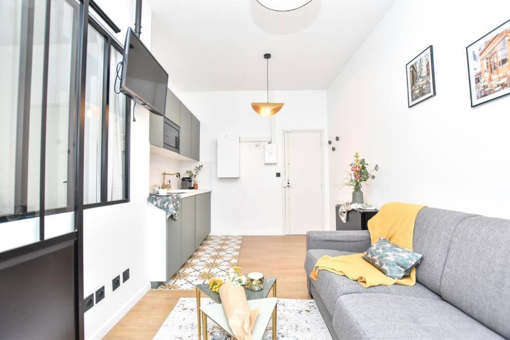 パリCharming Flat In Montmartre - Imhostアパートメント エクステリア 写真